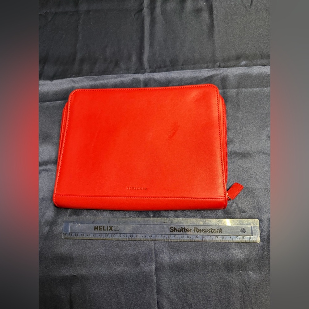 NWOT Levenger Red Leather Business Clutch Organizer Wallet